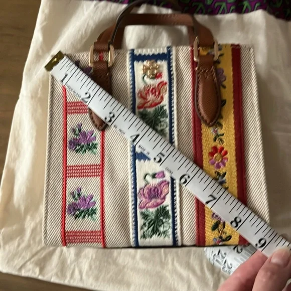 Tory Burch Emerson Satchel - Picture 11 of 11